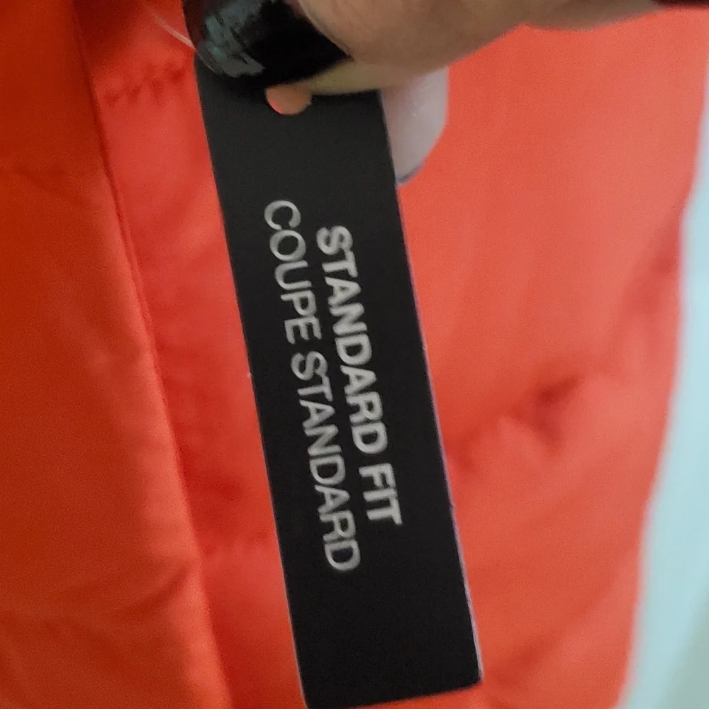 The North Face Mens Puffer Coat. NWT 4X. Water Resistance Fiery Red Down Filled.